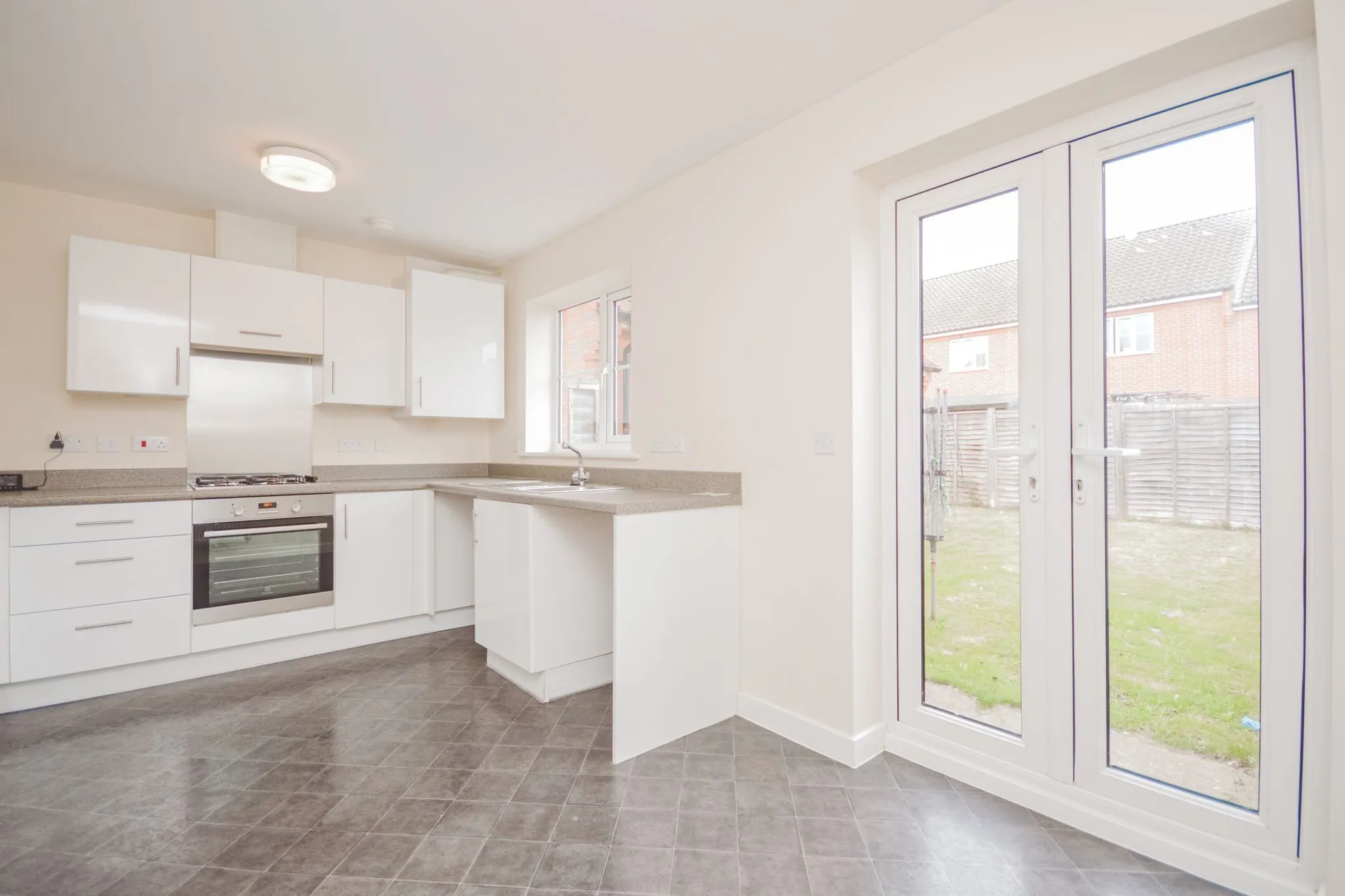 Flat Cooper Row in Broadland