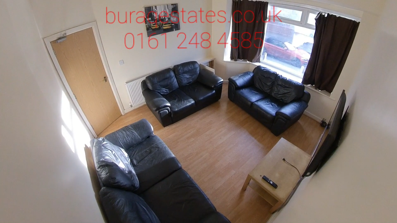 Flat Longford Place in Manchester