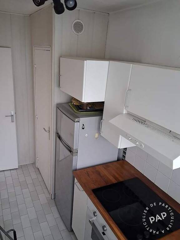 Flat Rue Antoinette Fouque in Paris