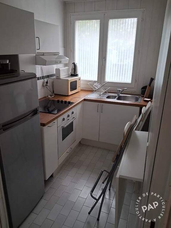 Flat Rue Antoinette Fouque in Paris