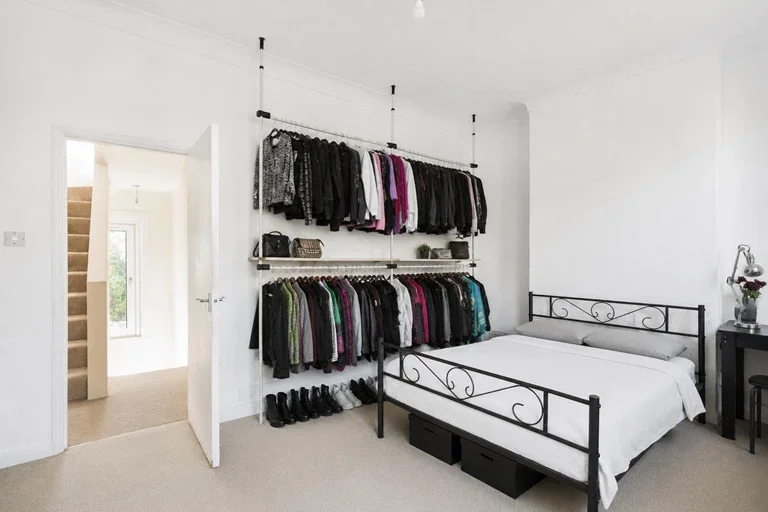 House Carlton Grove in Greater London
