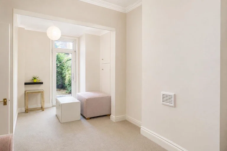 House Carlton Grove in Greater London