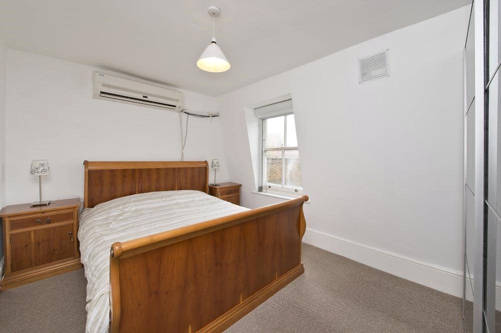 Room Old Brompton Road in Greater London