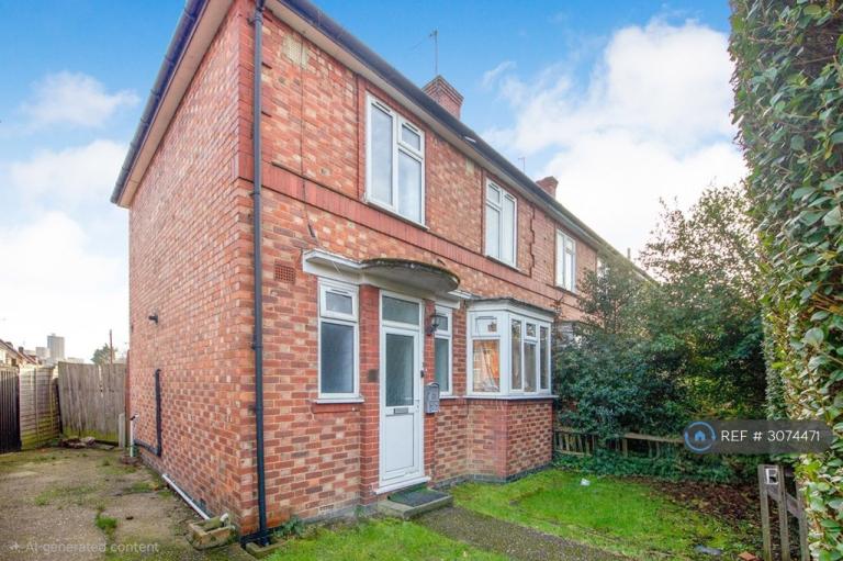 House Carlyon Road in Greater London