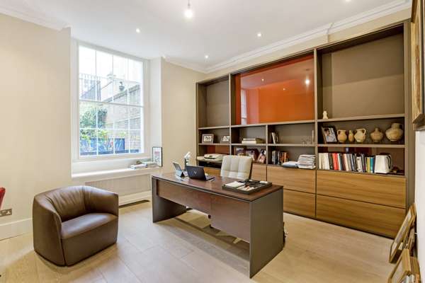 House Park Square East in Greater London