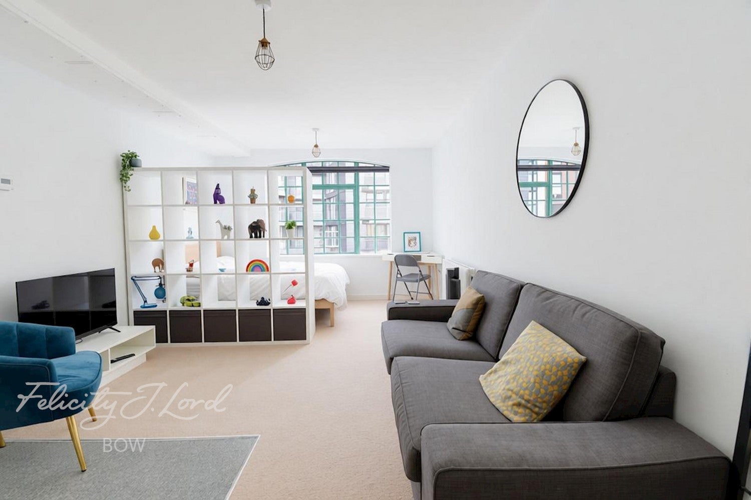 Flat Taylor Place in Greater London