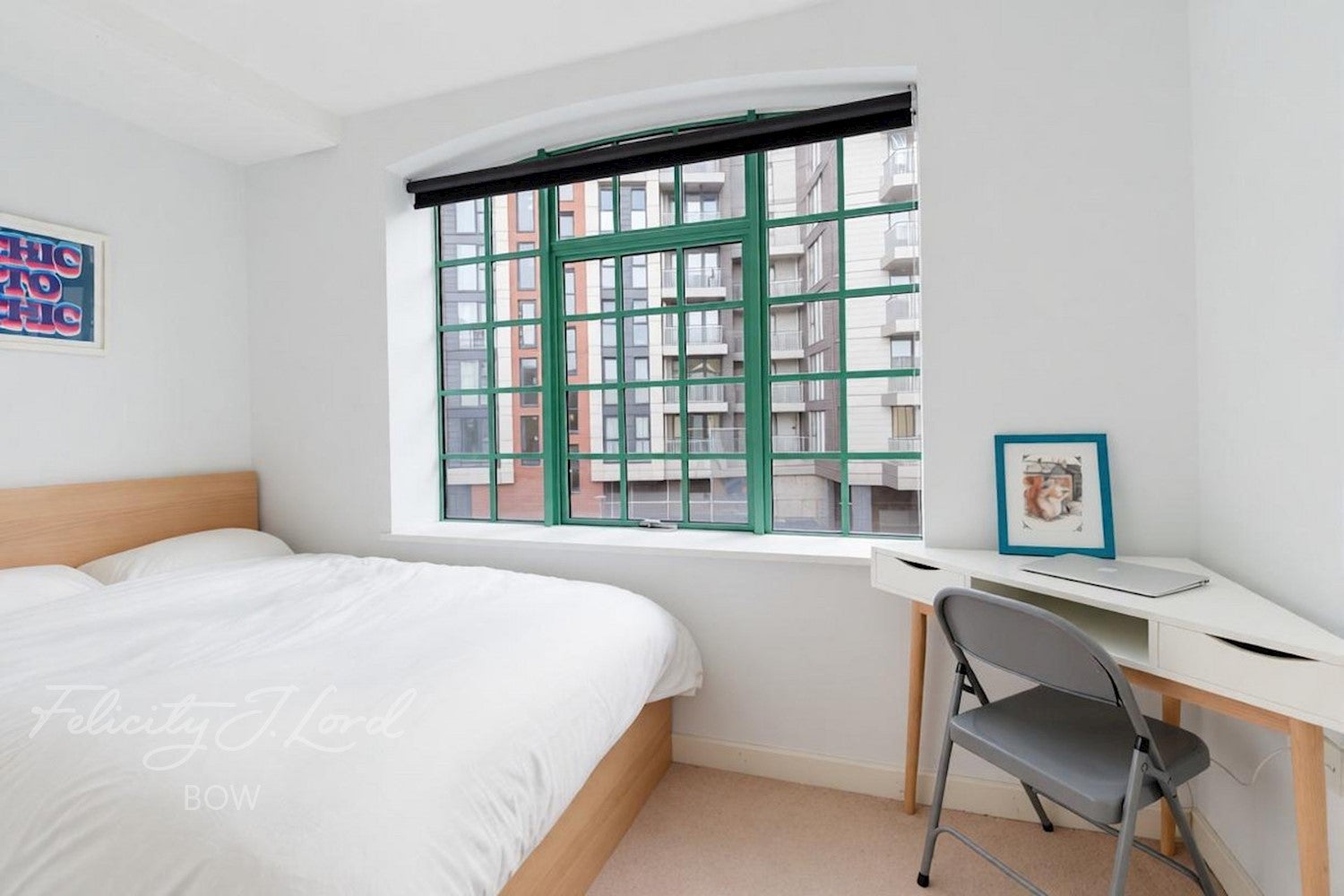 Flat Taylor Place in Greater London