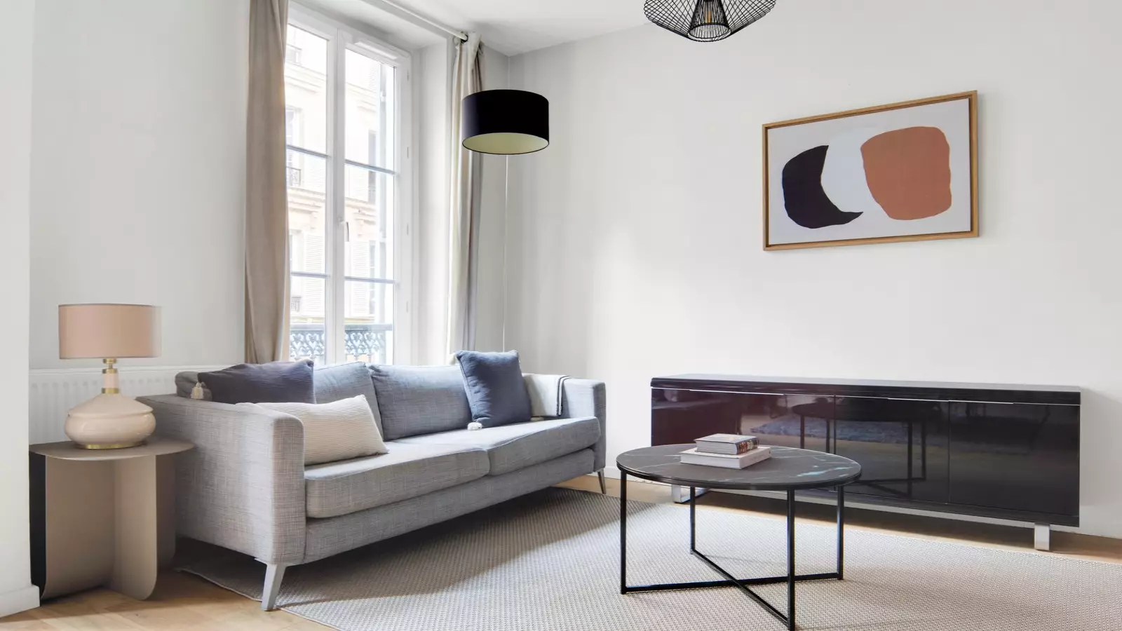 Flat Rue de Vintimille in Paris