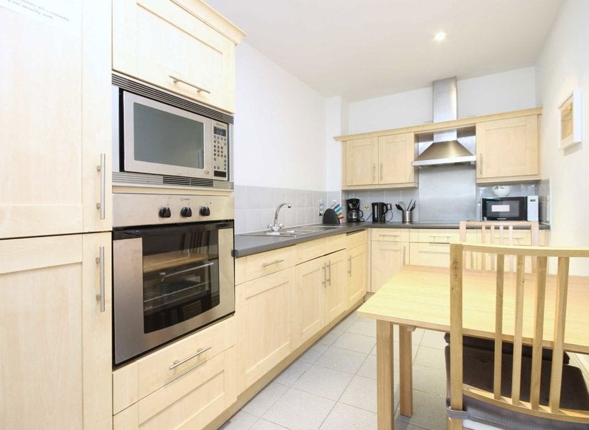 Flat West Tenter Street in Greater London