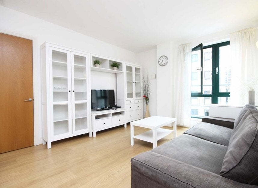 Flat West Tenter Street in Greater London