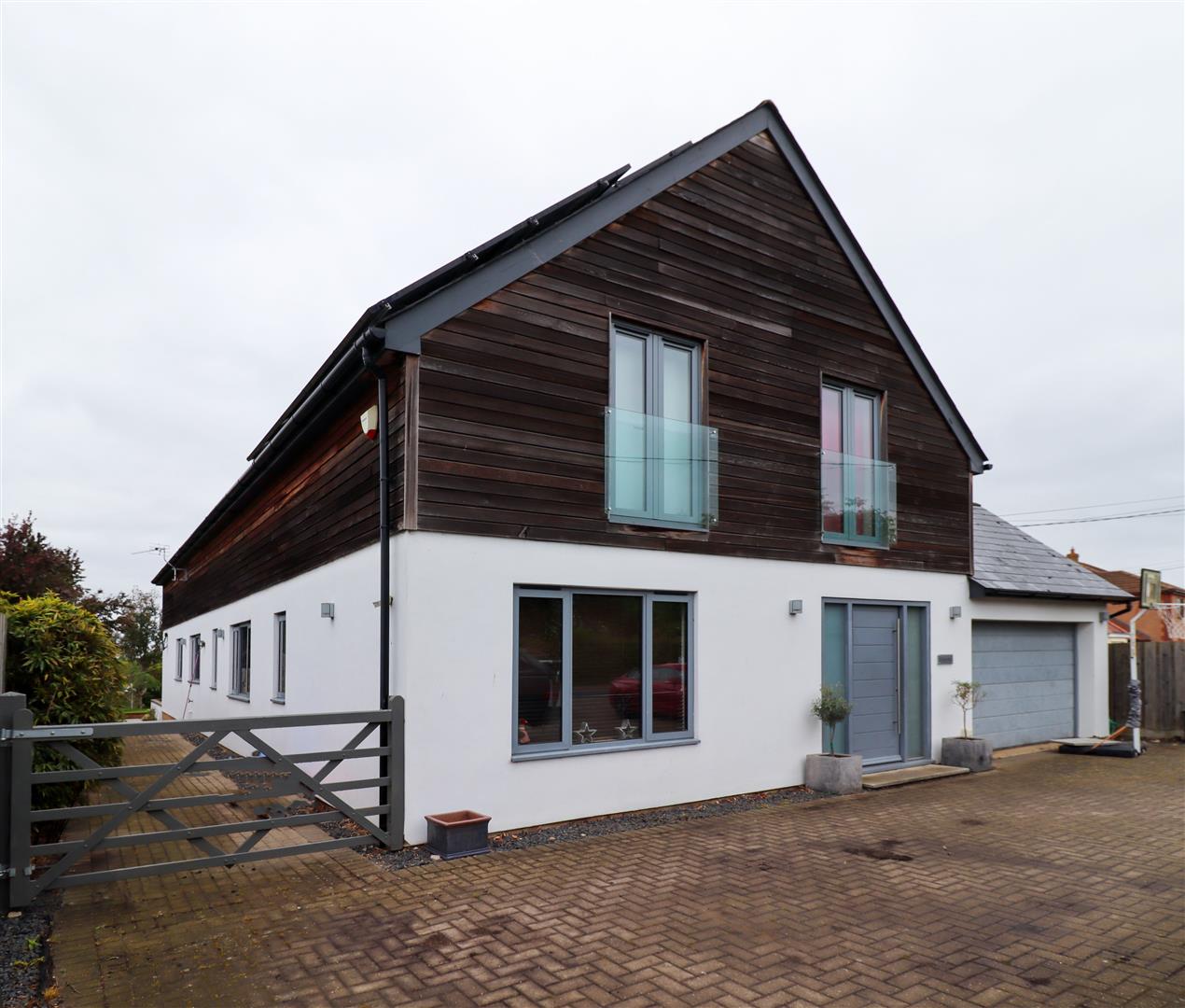 House The Hamlet in Ely
