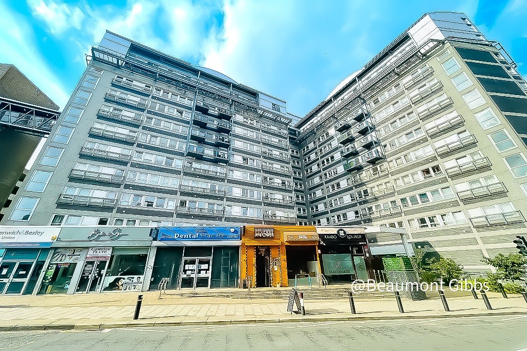 Flat Calderwood Street in Greater London