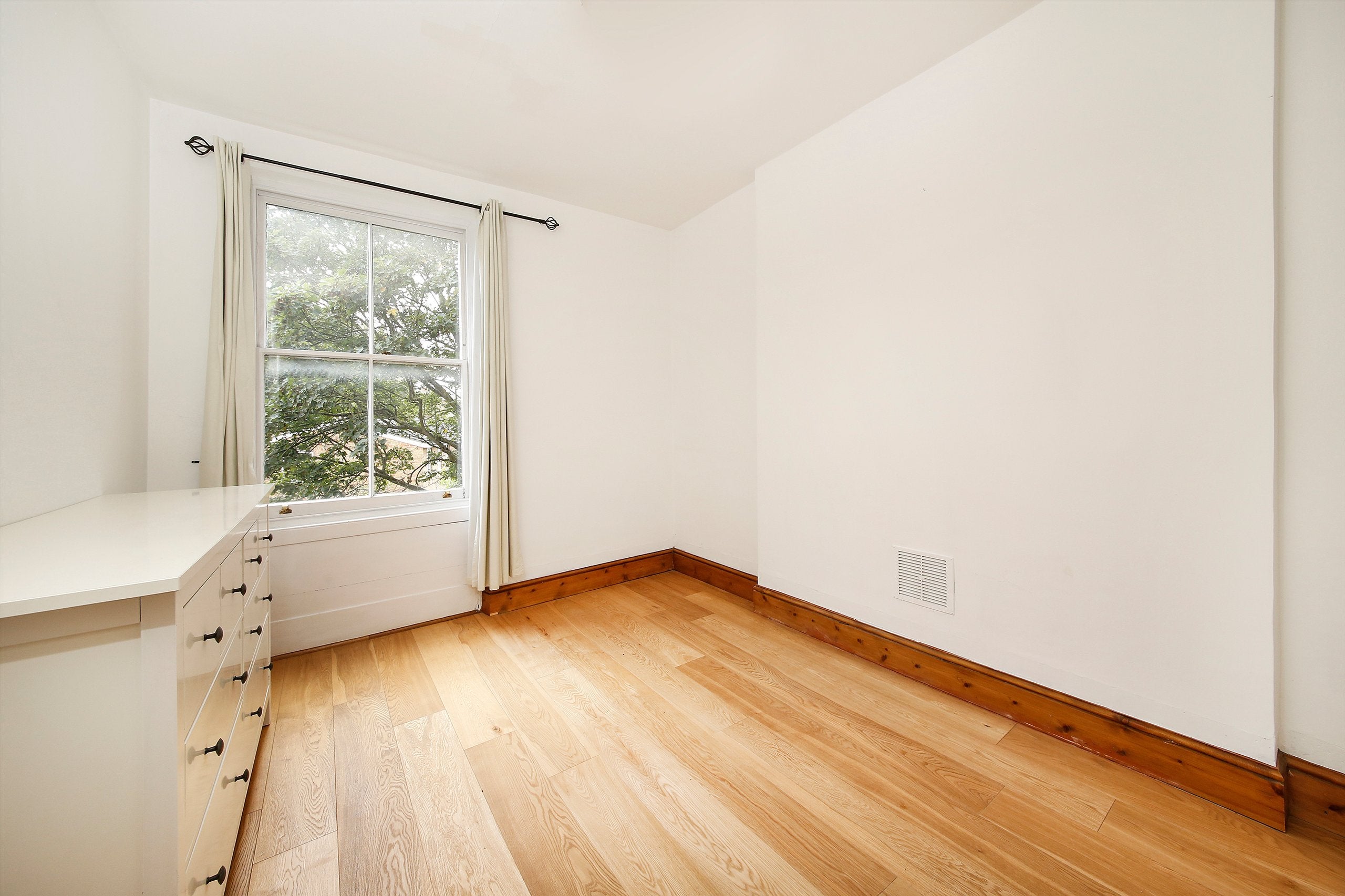 Flat Vanbrugh Park in Greater London