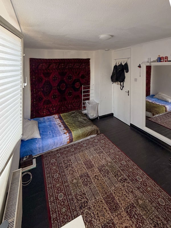 Room Mansford Street in Greater London