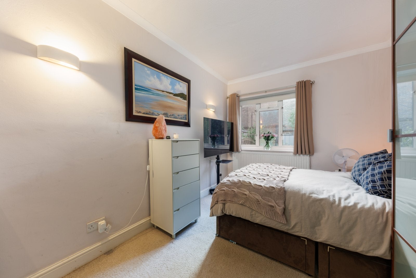 Flat Dover House Road in Greater London