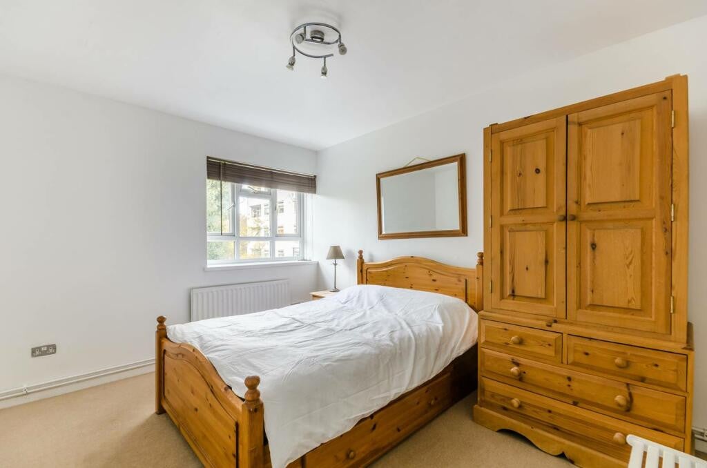Flat Wimbledon Park Side in Greater London