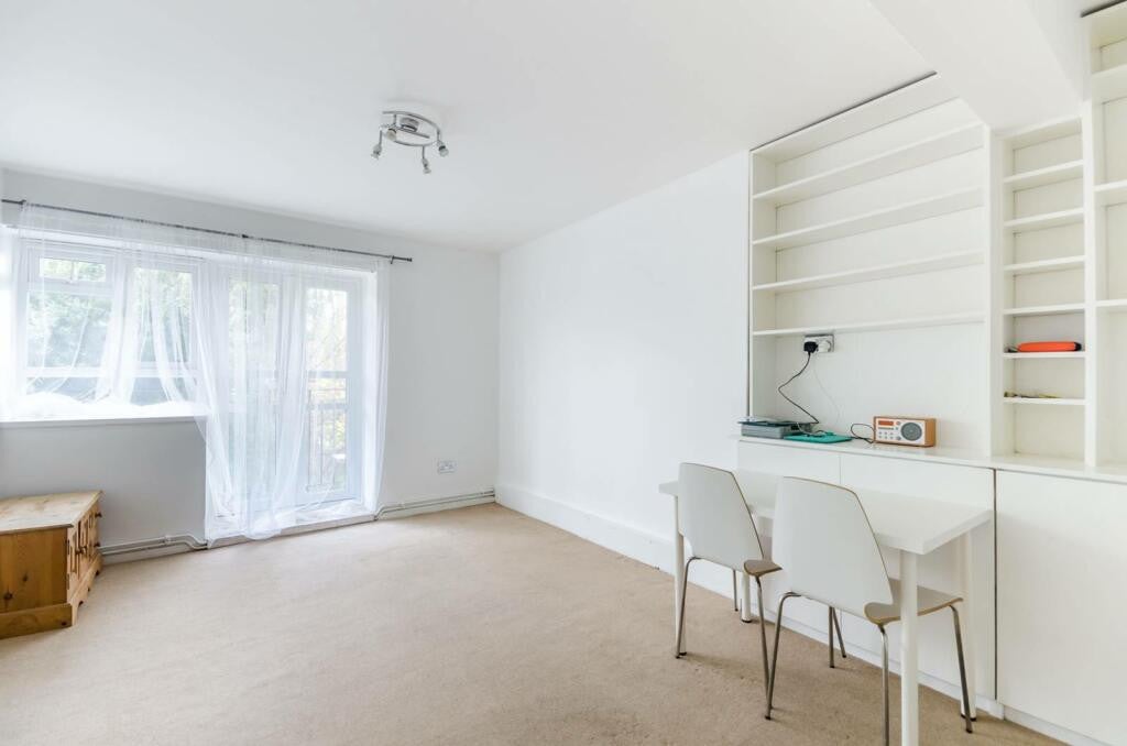 Flat Wimbledon Park Side in Greater London