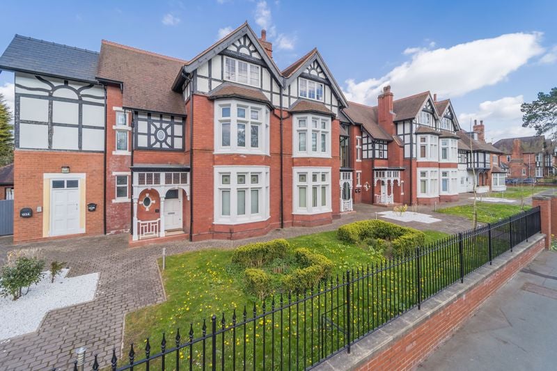 Flat Tettenhall Road in Wolverhampton