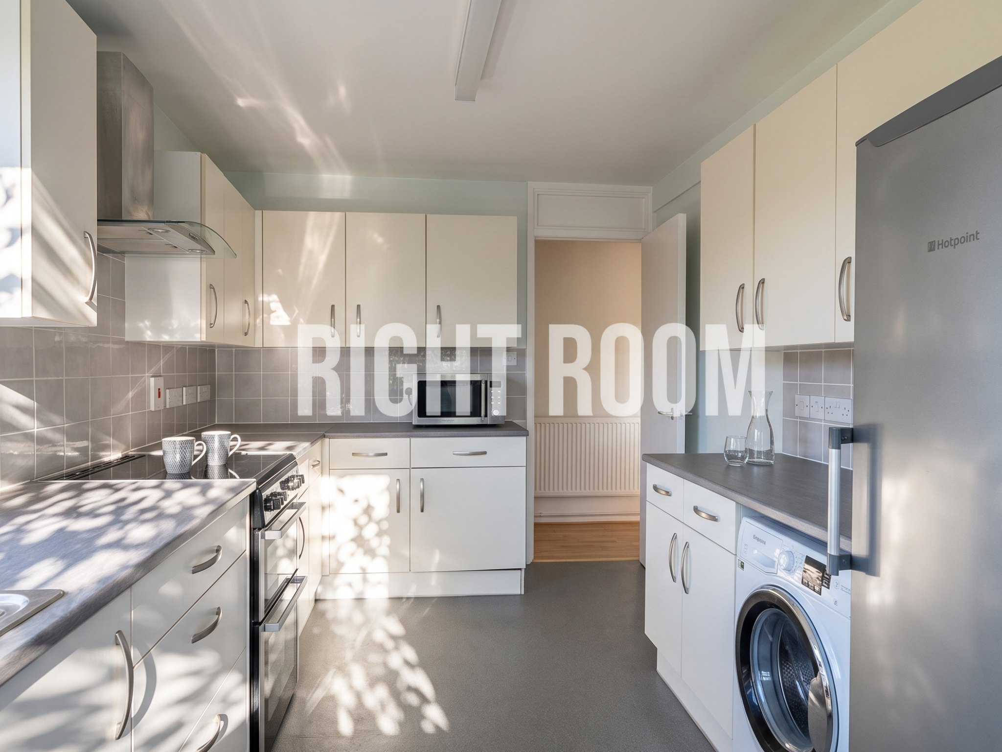 Room Berkeley Road in London