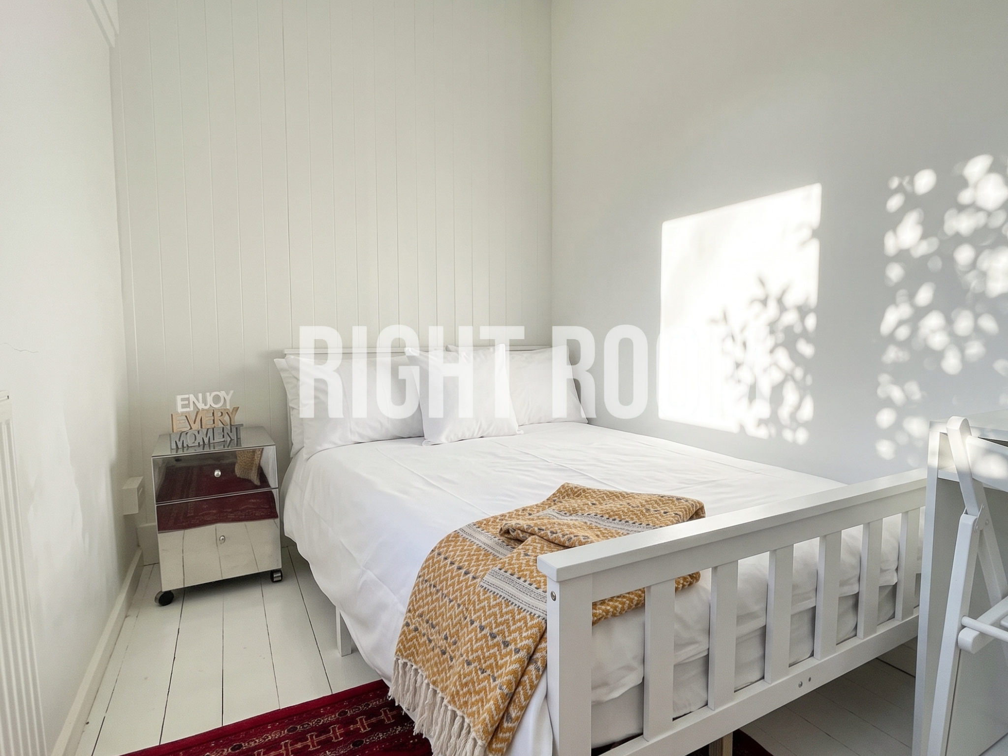 Room Berkeley Road in London