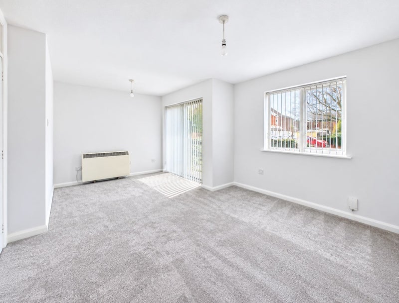 Flat Peter James Court in Stafford
