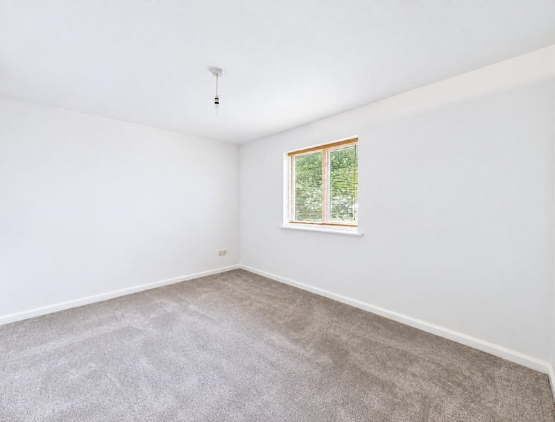 Flat Peter James Court in Stafford