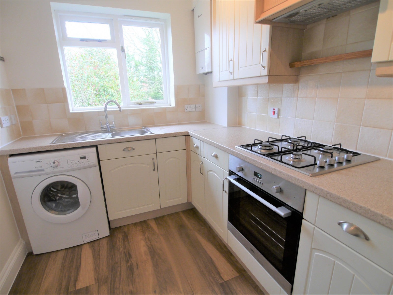 Flat Elm Grove in Horsham