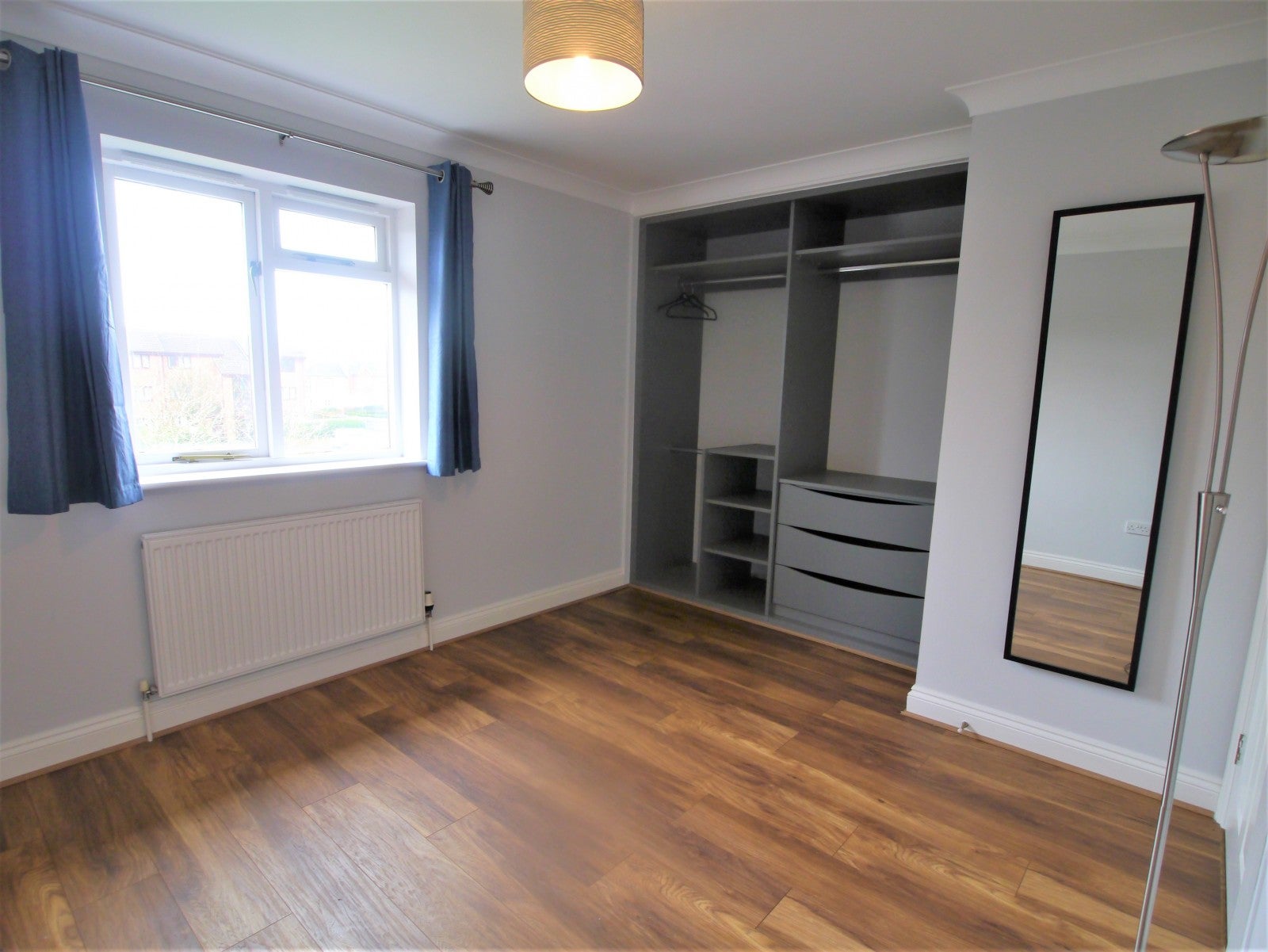 Flat Elm Grove in Horsham
