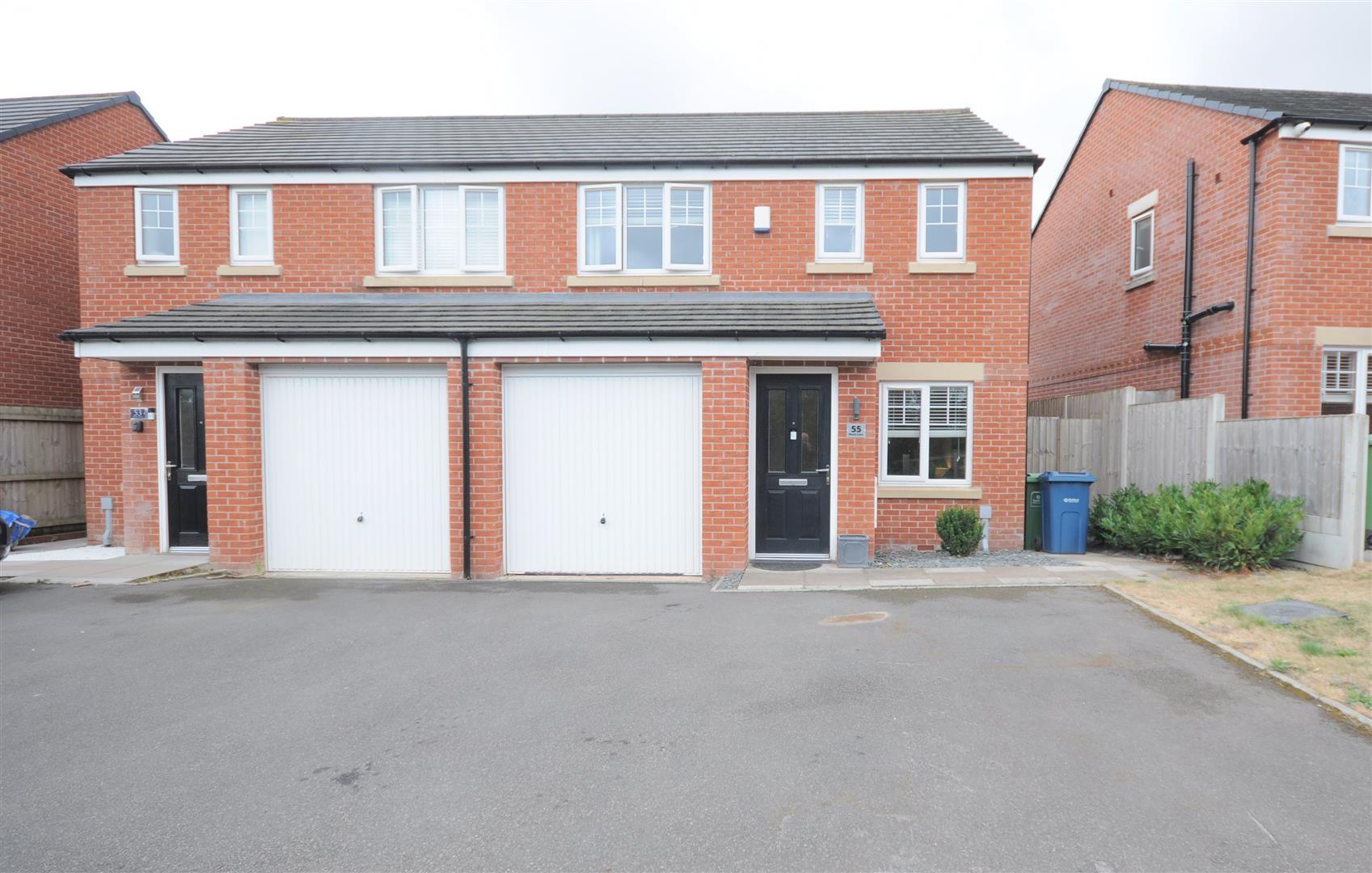 House Nixon Lane in Stone