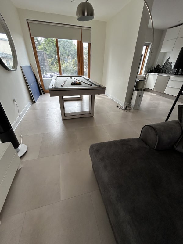 Room Haigh Moor Way in Leeds