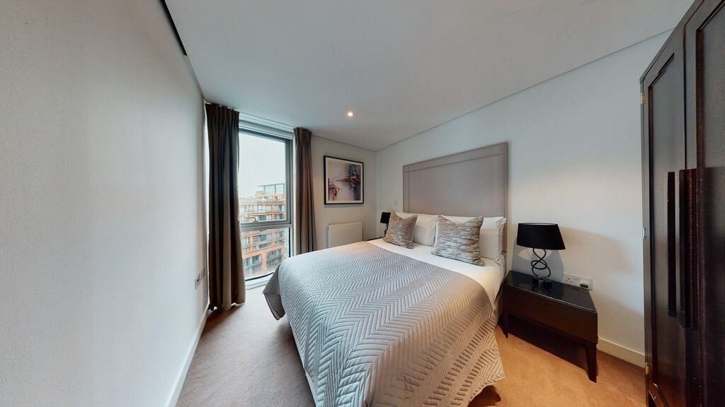 Flat Merchant Square in City of Westminster