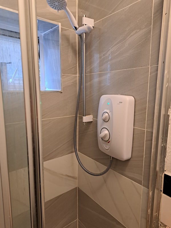 Room Northfield Avenue in Greater London