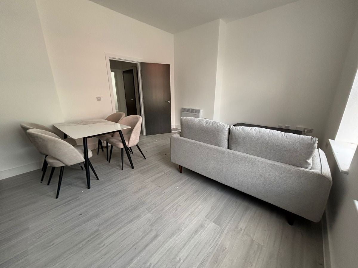 Flat Legh Street in Warrington