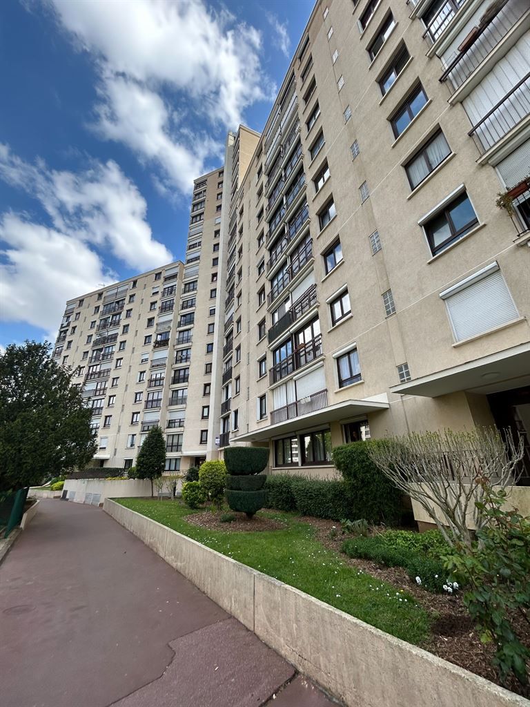 Flat Rue Maurice Ravel in Châtillon-sur-Seine