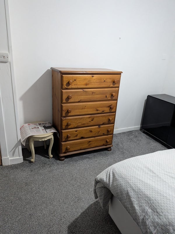 Room Calder Court in City of Edinburgh