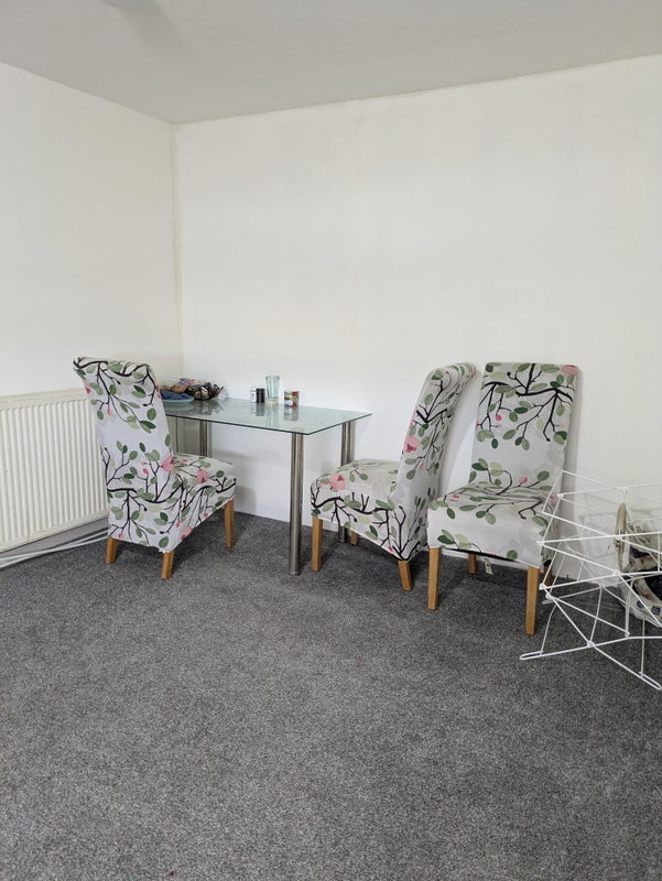 Room Calder Court in City of Edinburgh