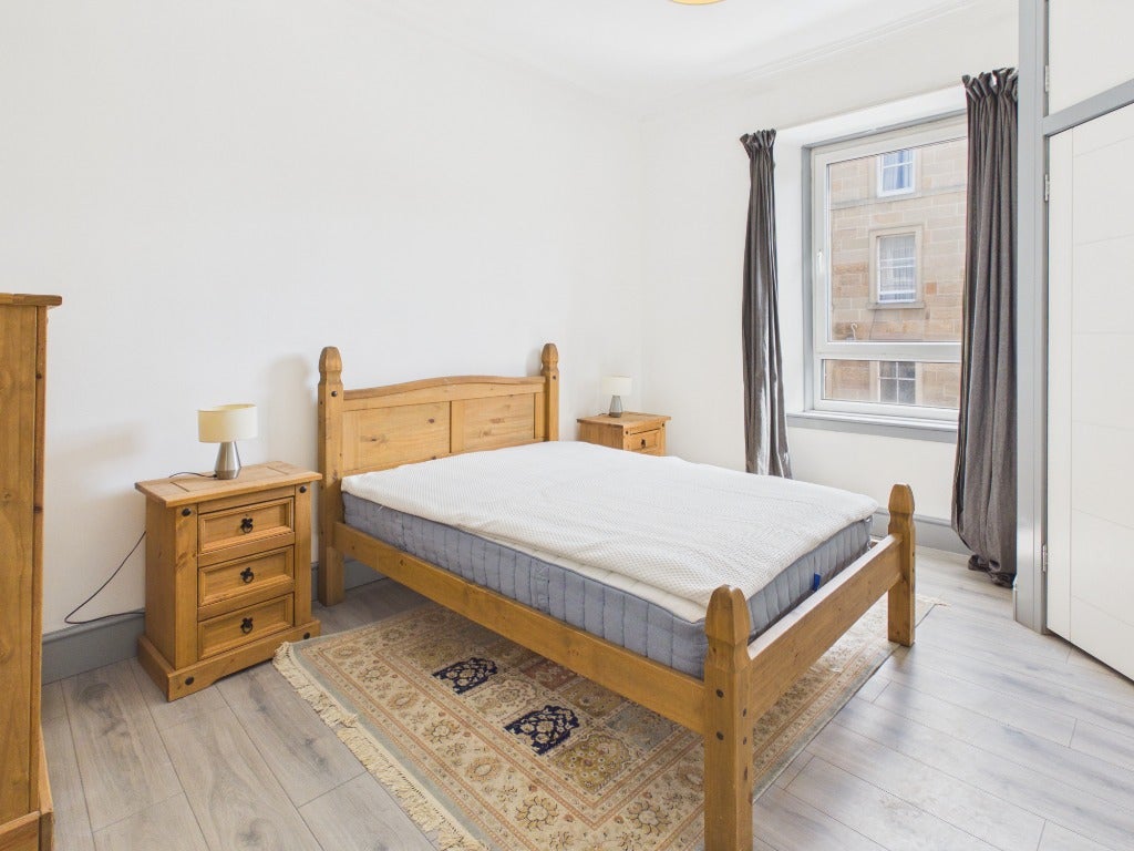 Flat West Park Place in City of Edinburgh
