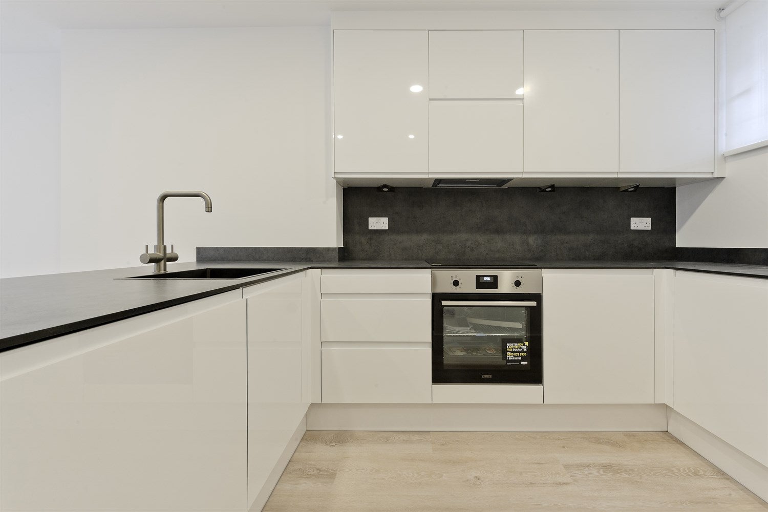 Flat Eden Close in Greater London