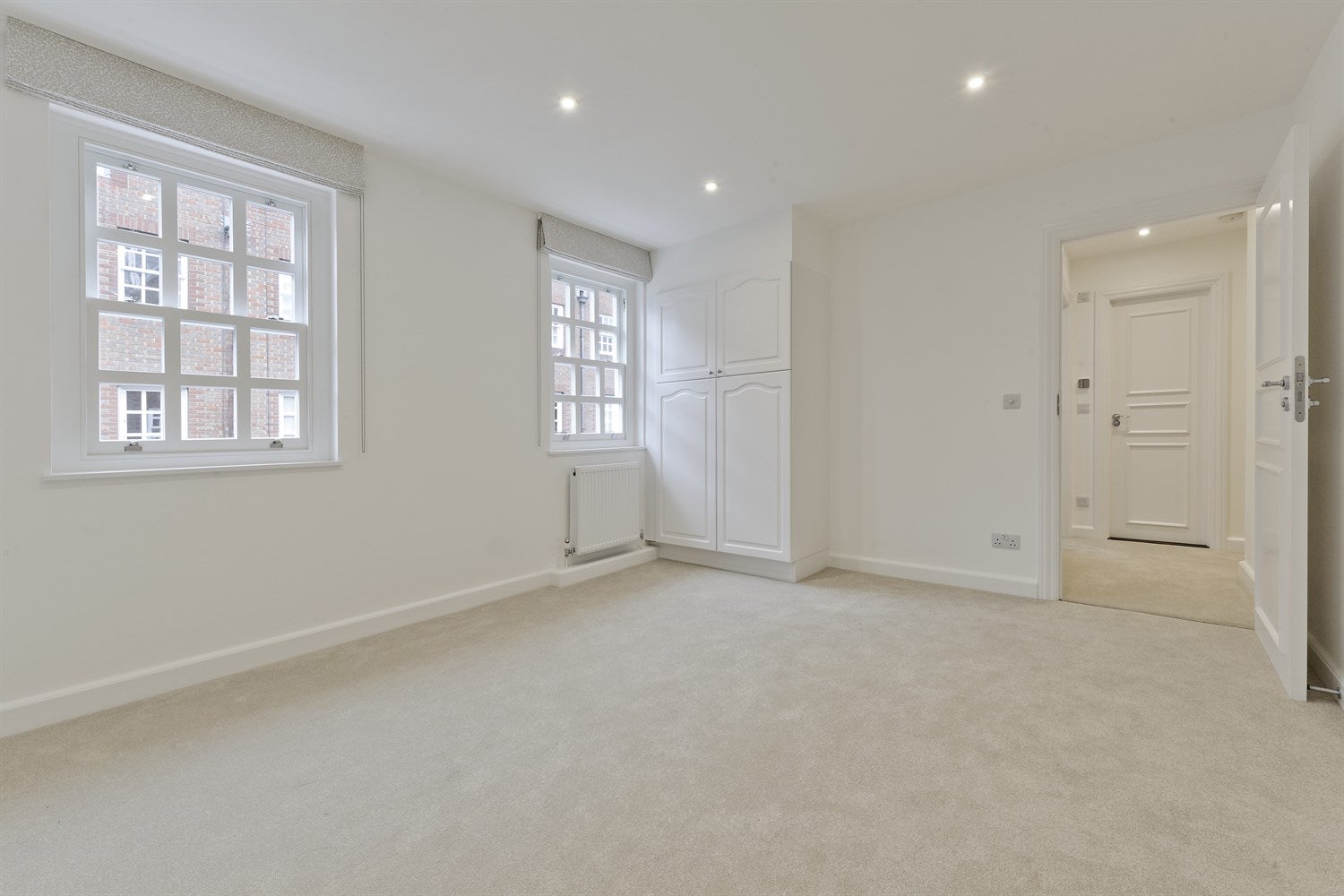 Flat Eden Close in Greater London