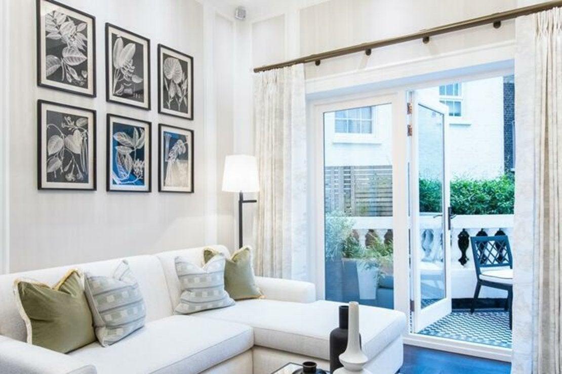 Flat Prince of Wales Terrace in Greater London