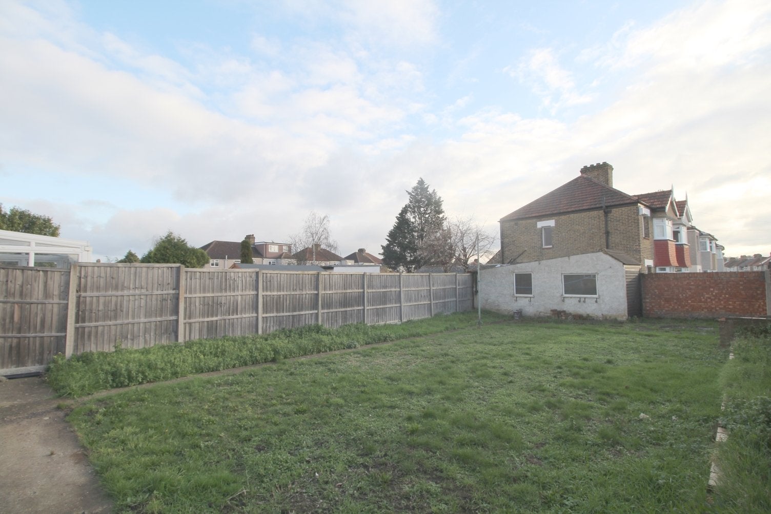 House Ivedon Road in Greater London
