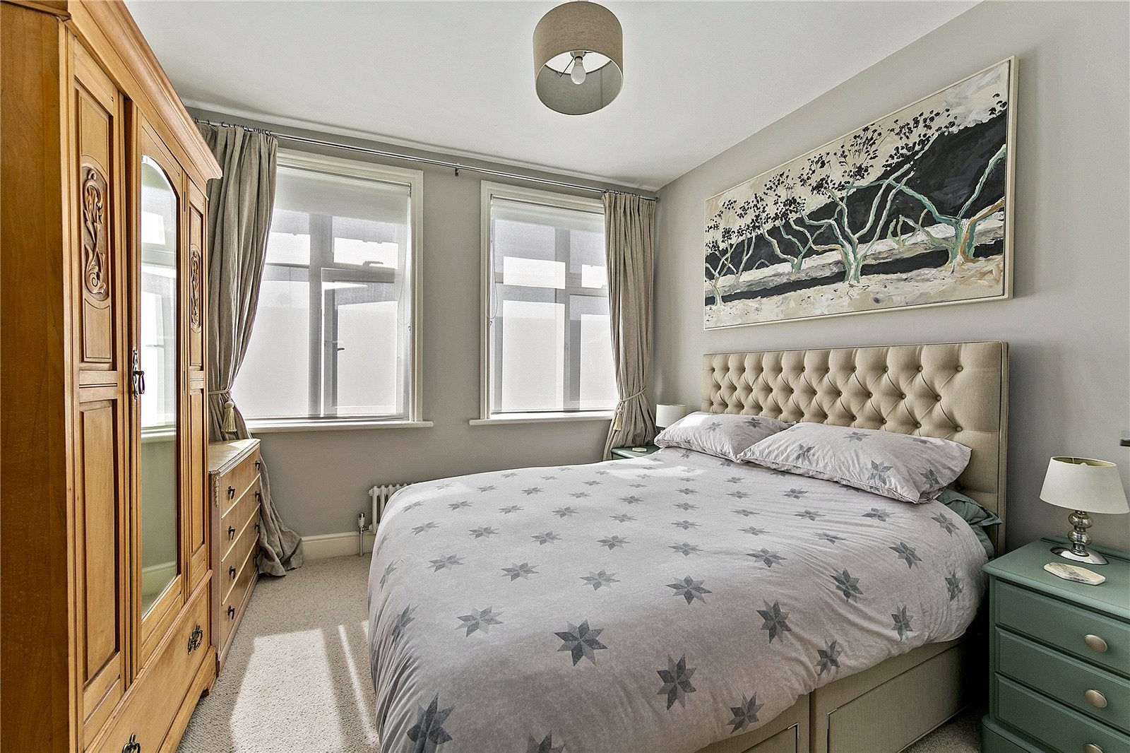 Flat Upper Richmond Road West in Greater London