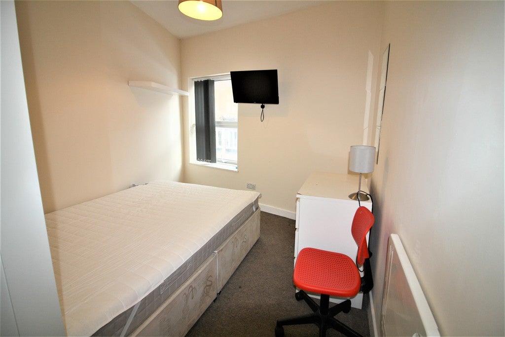 Room Fitzwilliam Street in Sheffield