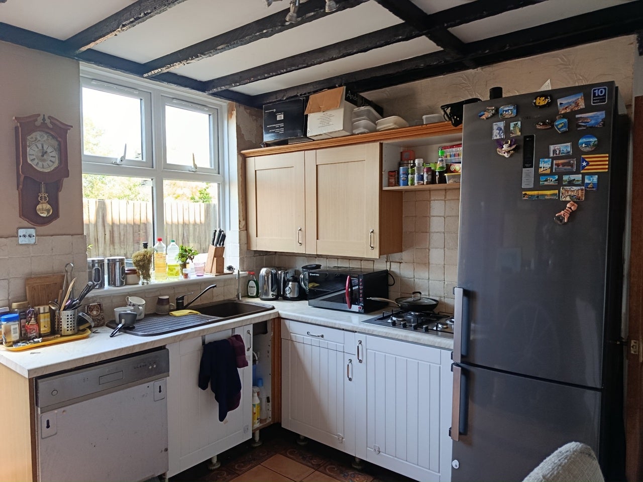 Room Bellegrove Road in Greater London