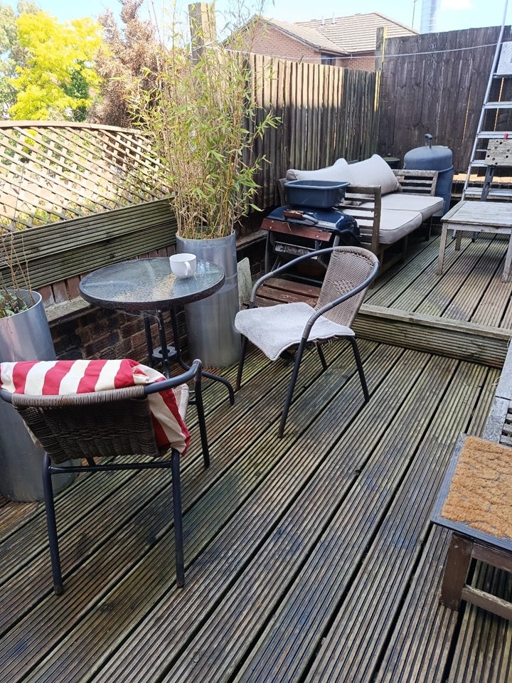 Room Bellegrove Road in Greater London