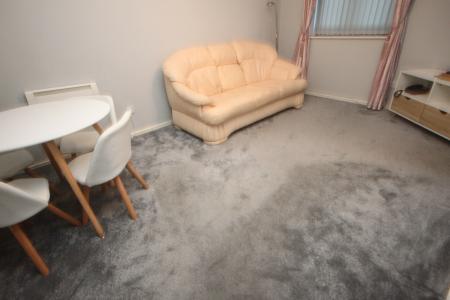 Flat Leafield in Luton