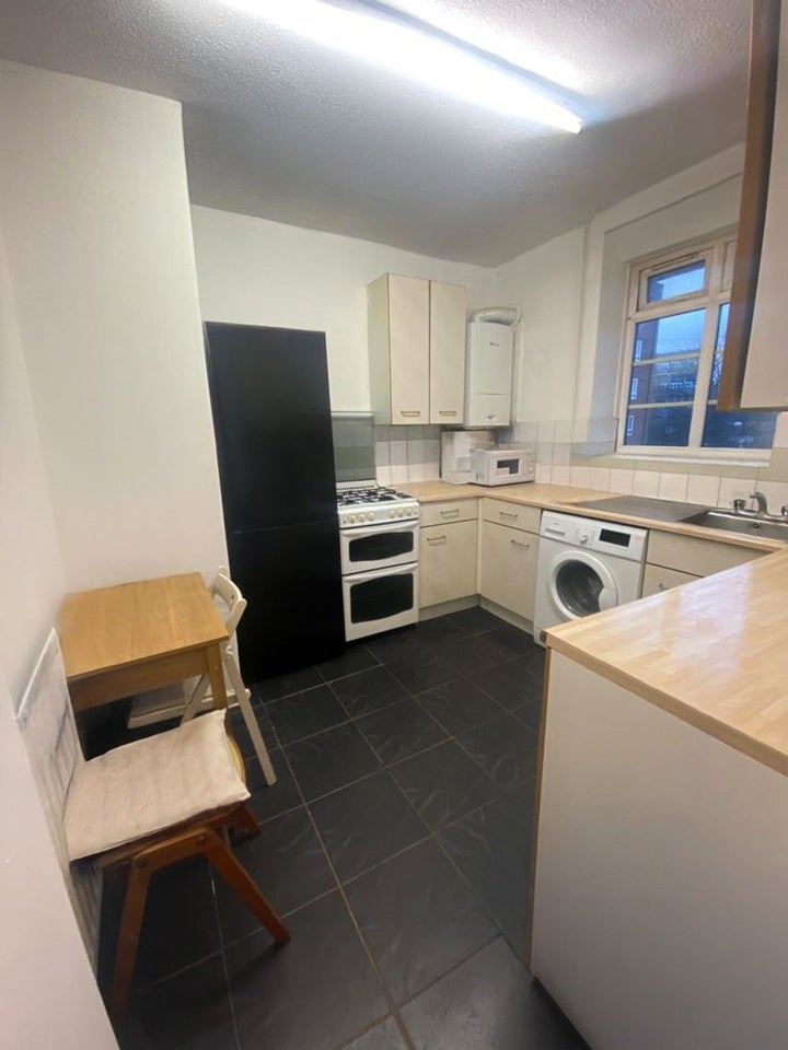 Room Retreat Place in Greater London