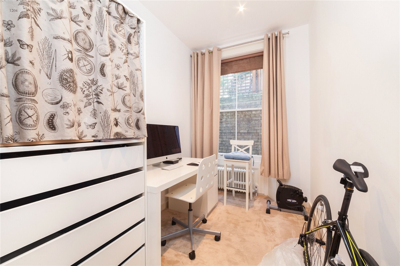 Flat Lauderdale Road in City of Westminster