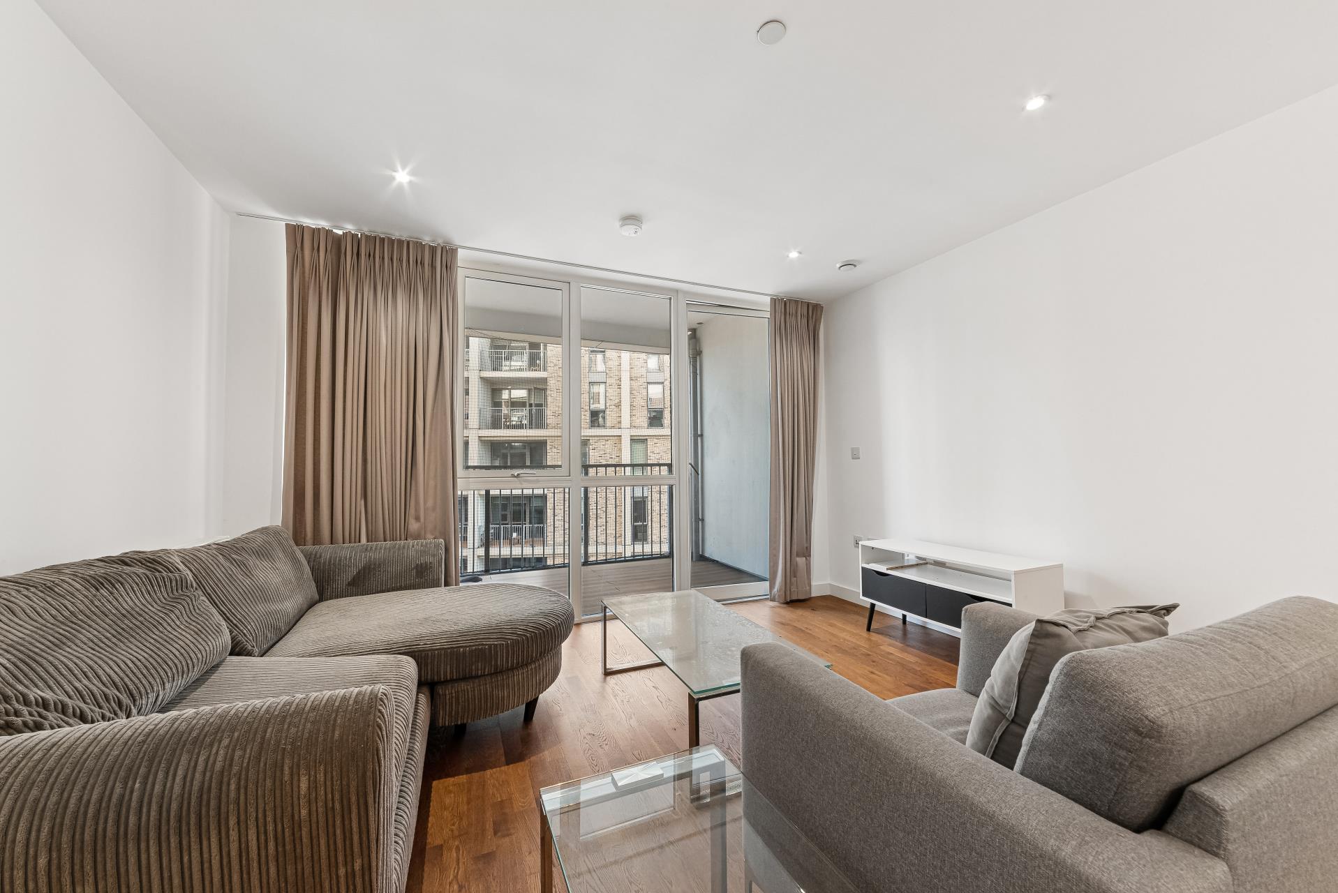Flat Terry Spinks Place in Greater London