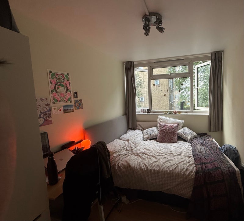 Room Robert Street in Greater London